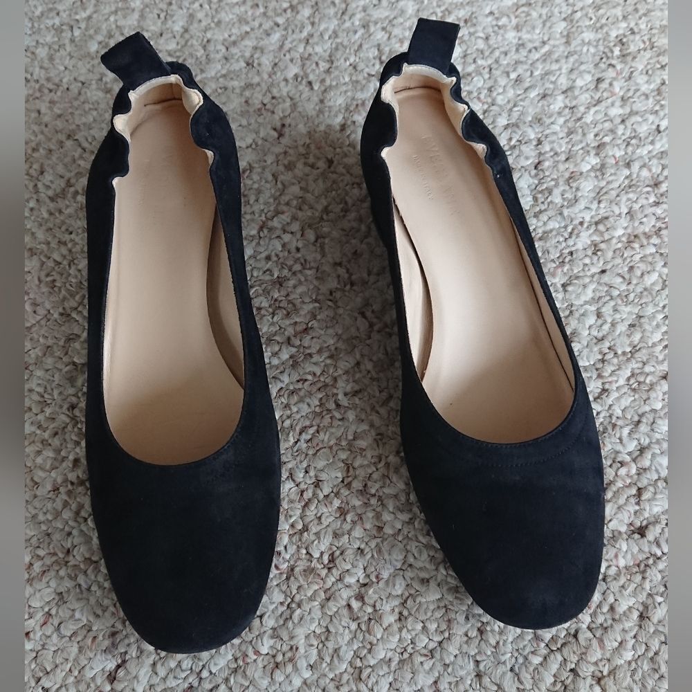 Everlane - The Italian suede Leather Day Heel in black size 9